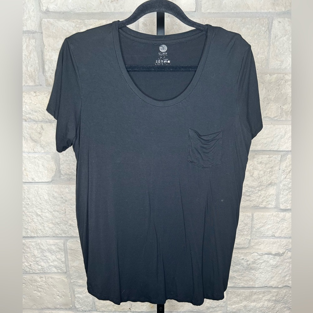 Kindred Bravely Maternity Nursing Black T Shirt Large